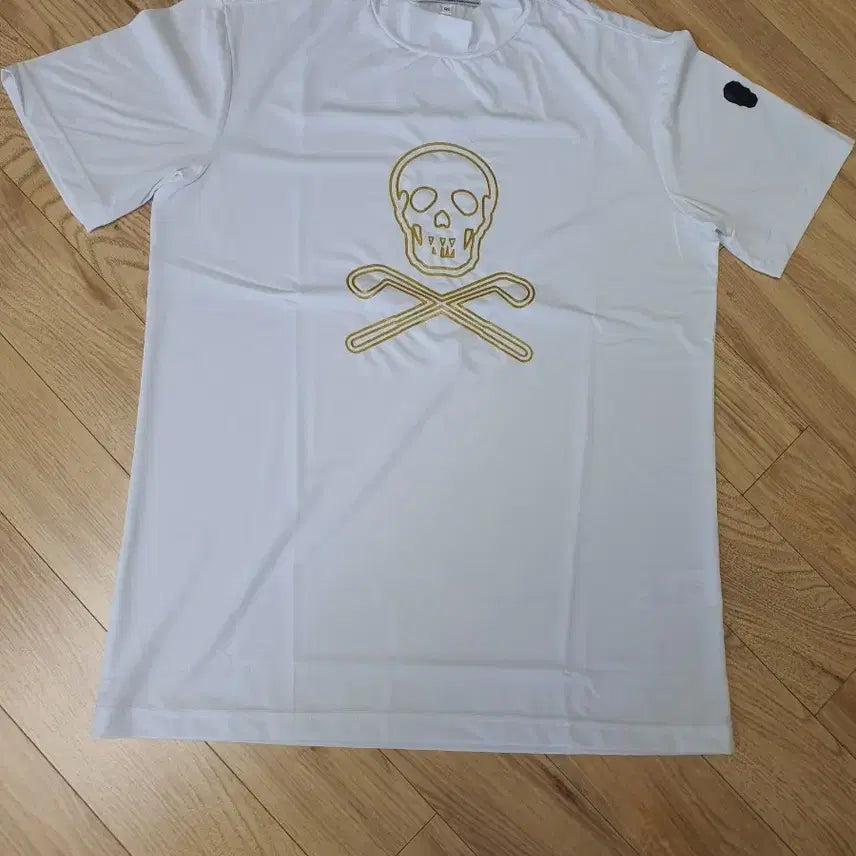 [BUNJANG] Mark &ロナ Skull Short-Sleeve Cooling T-Shirt Golf Wear (Size 95) New / 마크앤로나 해골반팔 냉감티셔츠 골프웨어(95사이즈) 새상품