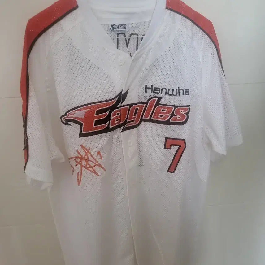 [BUNJANG] Hanwha Eagles Lee Beom-ho #7 Autographed Embroidered Jersey / 한화이글스 7번 이범호 친필싸인 자수 유니폼