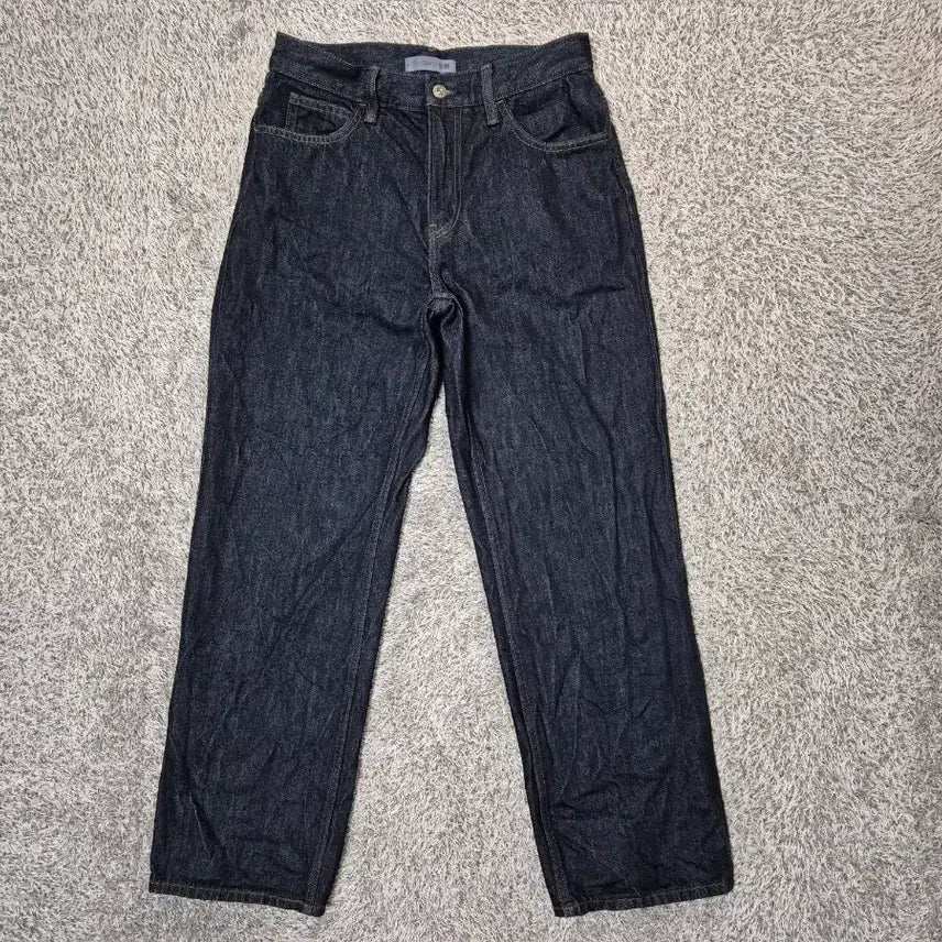 [BUNJANG] Uniqlo x JW Anderson Men's Straight Jeans (Size 30/76) / 유니클로xJW앤더슨 남성 스트레이트진 30(76)