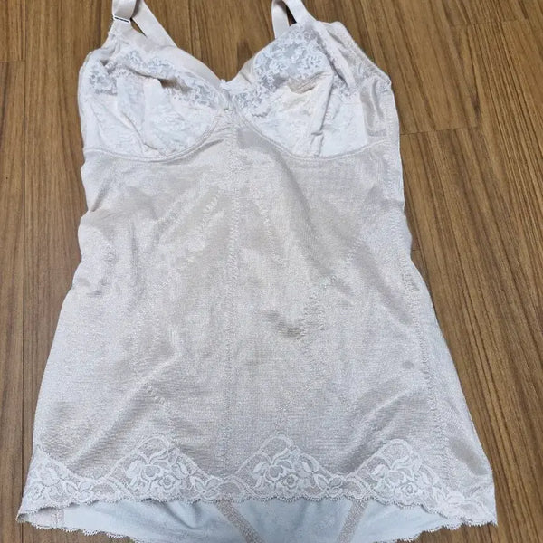 [BUNJANG] Nouvel Mari Shaper 85C / 누벨마리  쉐이퍼. 85 c