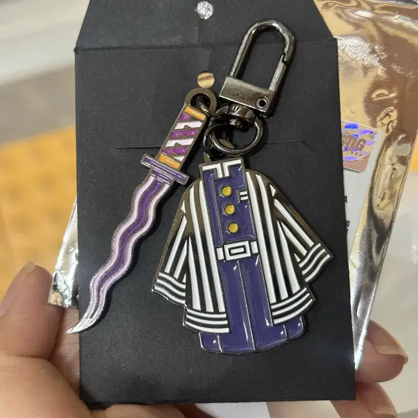 [BUNJANG] Demon Slayer Iguro Obanai Costume Acrylic Keychain / [판매] 귀칼 팝업 코스튬 키링 이구로 오바나이 판매합니다