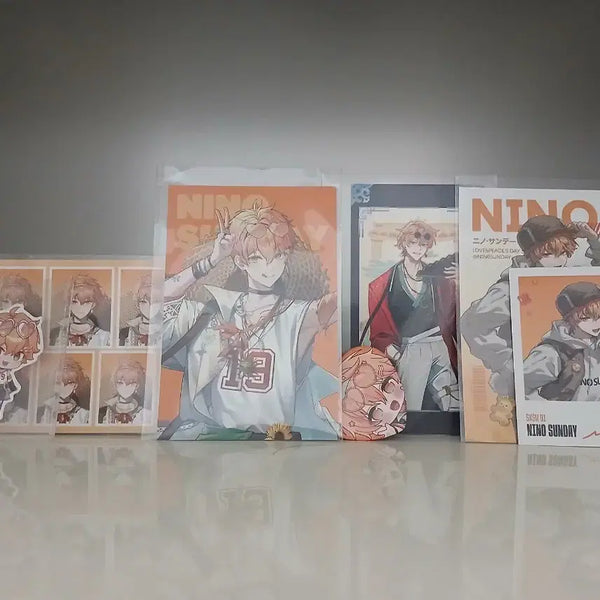 [BUNJANG] Nino Sunday Goods Pin Badge & Postcard Bundle Set / 니노선데이 굿즈 핀뱃지 엽서 일괄 판매,(급전)