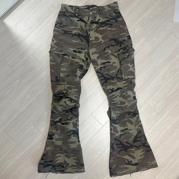 [BUNJANG] AOP Flare Camo Cargo Pants / 에이옵 AOP 플레어 카모 카고 팬츠 [1]
