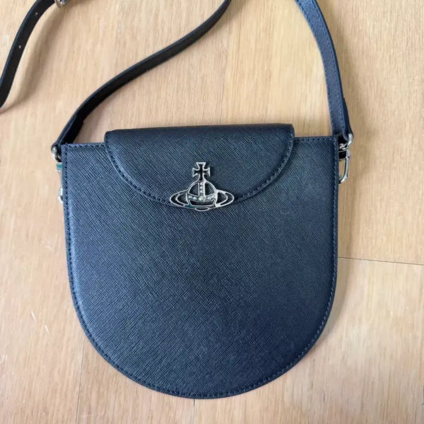 [BUNJANG] Vivienne Westwood Saffiano Half Moon Saddle Crossbody Bag / 비비안 웨스트우드 여성 사피아노 하프 문 새들 크로스백