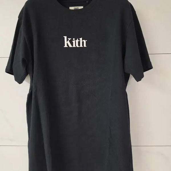 [BUNJANG] Kith Pigment Dyed Serif Logo Tee Black / Kith 피그먼트 다이드 로고 티셔츠  (US M)
