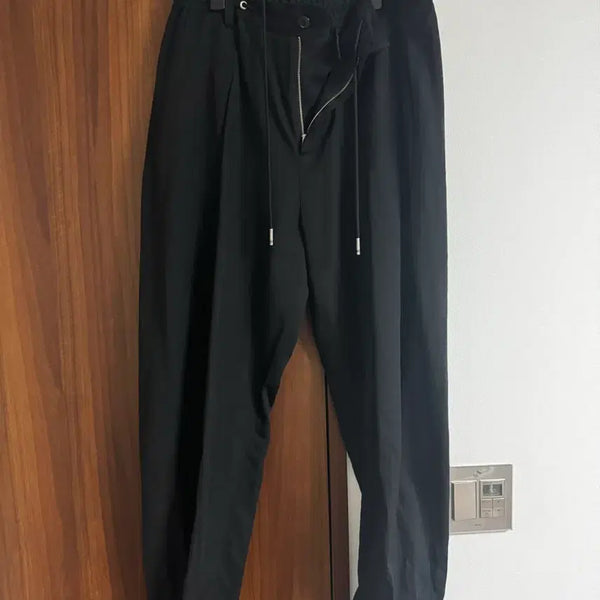 [BUNJANG] SONGZIO Homme Signature Cocoon Linen Pants / 송지오옴므 시그니처 코쿤 리넨 팬츠 82
