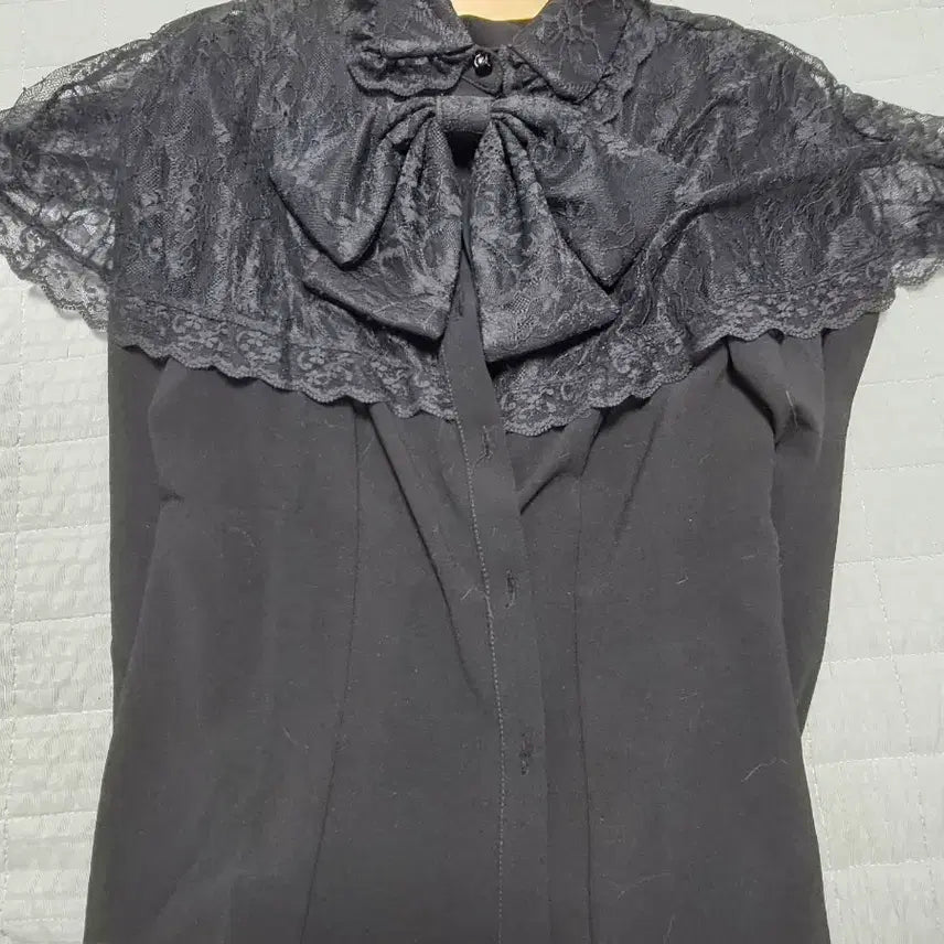 [BUNJANG] Joonb Black Lace Ribbon Blouse / 중브 지뢰계 블랙 레이스 리본 블라우스