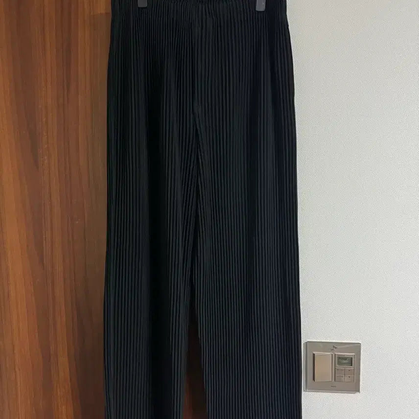 [BUNJANG] Homme Plissé Monthly Pants Black Size 3 / 옴므플리세 옴플 먼슬리 팬츠 3