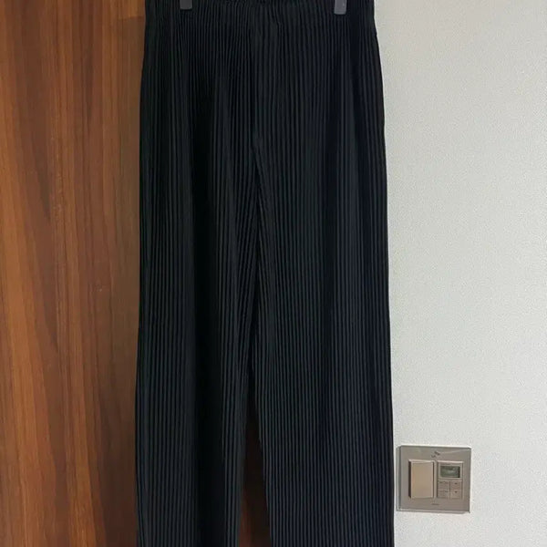 [BUNJANG] Homme Plissé Monthly Pants Black Size 3 / 옴므플리세 옴플 먼슬리 팬츠 3