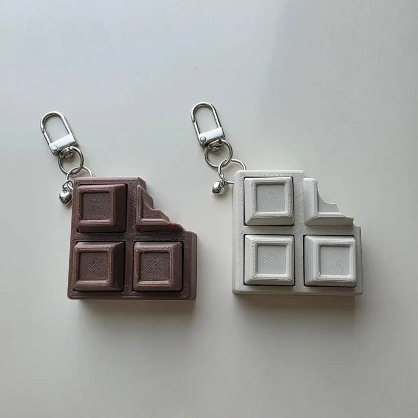 [BUNJANG] Chocolate Clicker Keychain / 초콜릿 클리커 키링