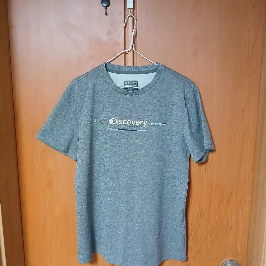 [BUNJANG] Discovery Expedition Logo Print Short Sleeve T-Shirt Grey / 디스커버리 익스페디션 반팔 티셔츠 그레이