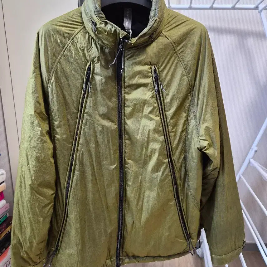 [BUNJANG] Unaffected Crack Olive Jumper L / 언어펙티드 Unaffected 크랙 올리브 L