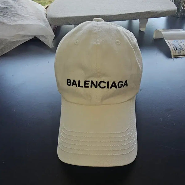[BUNJANG] Balenciaga Logo Embroidered Cotton Baseball Cap White / 발렌시아가 볼캡 화이트