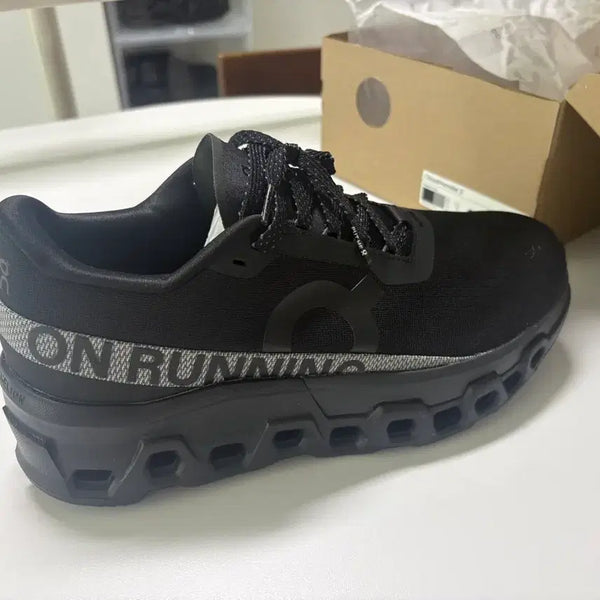 [BUNJANG] On Running Cloudmonster 2 Running Shoes / 온러닝 클라우드몬스터2 러닝화