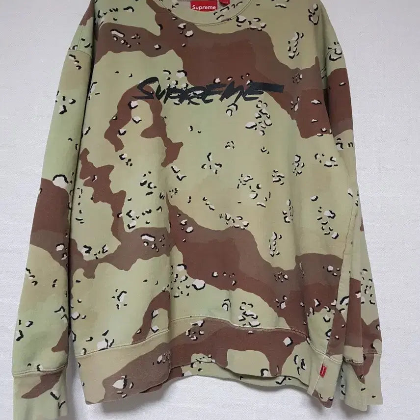 [BUNJANG] Supreme Futura Camo Sweatshirt 20FW / 슈프림 퓨추라 맨투맨 티셔츠 카모 20FW