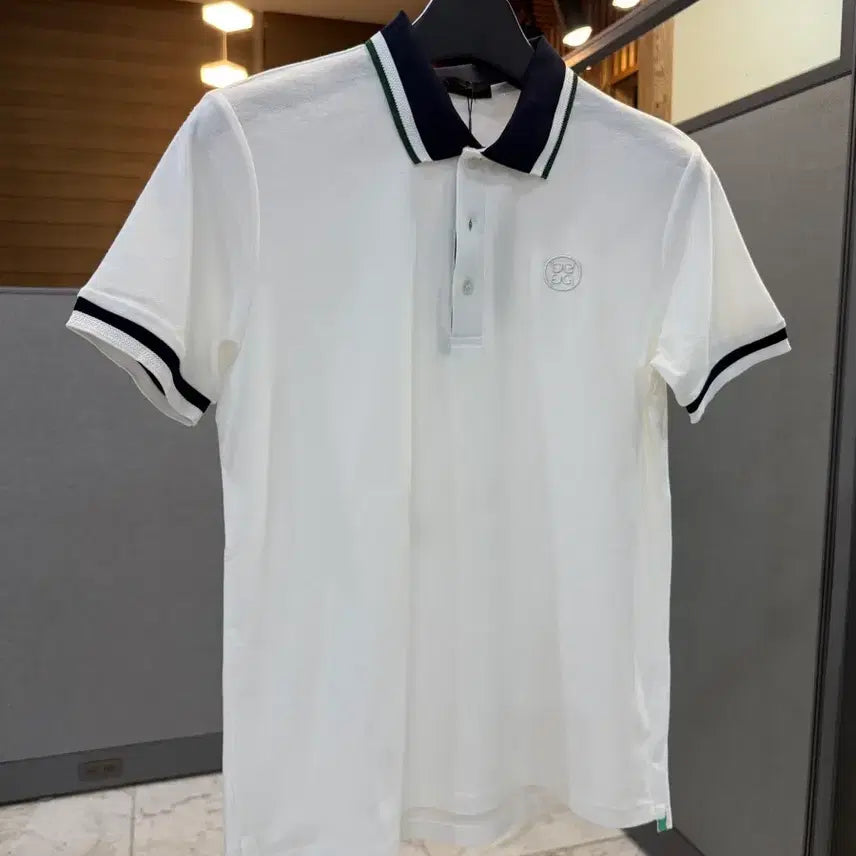 [BUNJANG] Men's Golf Short Sleeve T-Shirt White M (95 Size) / 남성 골프 반팔티 M(95사이즈)