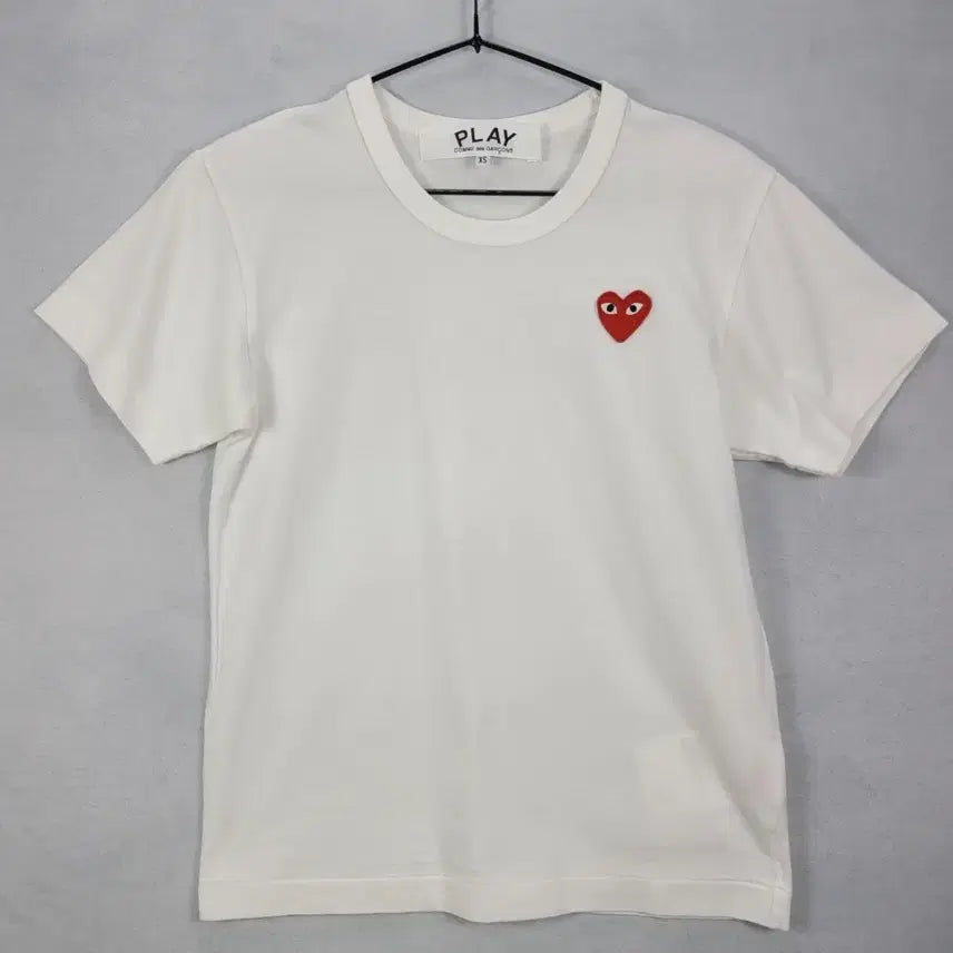 [BUNJANG] Comme des Garçons PLAY White Heart Logo Short Sleeve T-Shirt / (정품)꼼데가르송 PLAY 화이트 하트 로고 반팔티