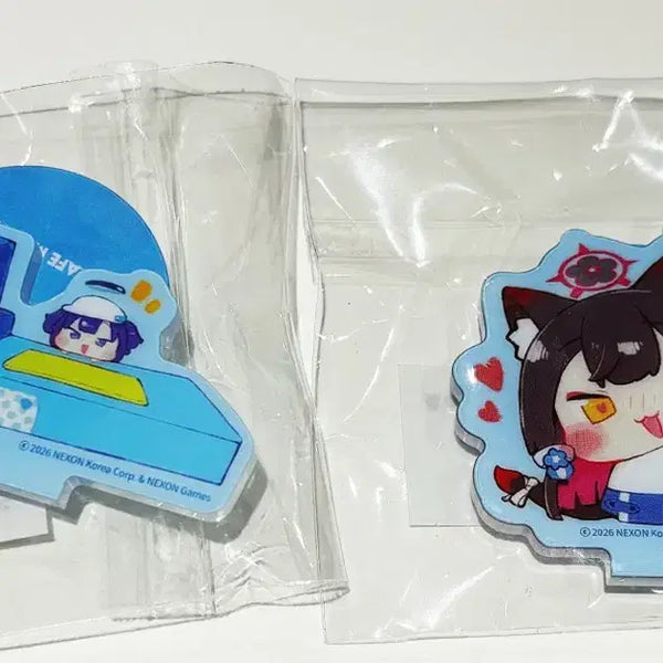 [BUNJANG] Blue Archive Memorial Mini Acrylic Stand Milkca + Wakamo / 블루아카이브 카페 메모리얼 미니 아크릴스탠드 우유카+와카모