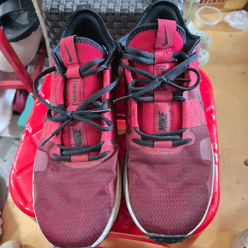 [BUNJANG] Nike Training Shoes Red / 나이키 트레이닝화 레드