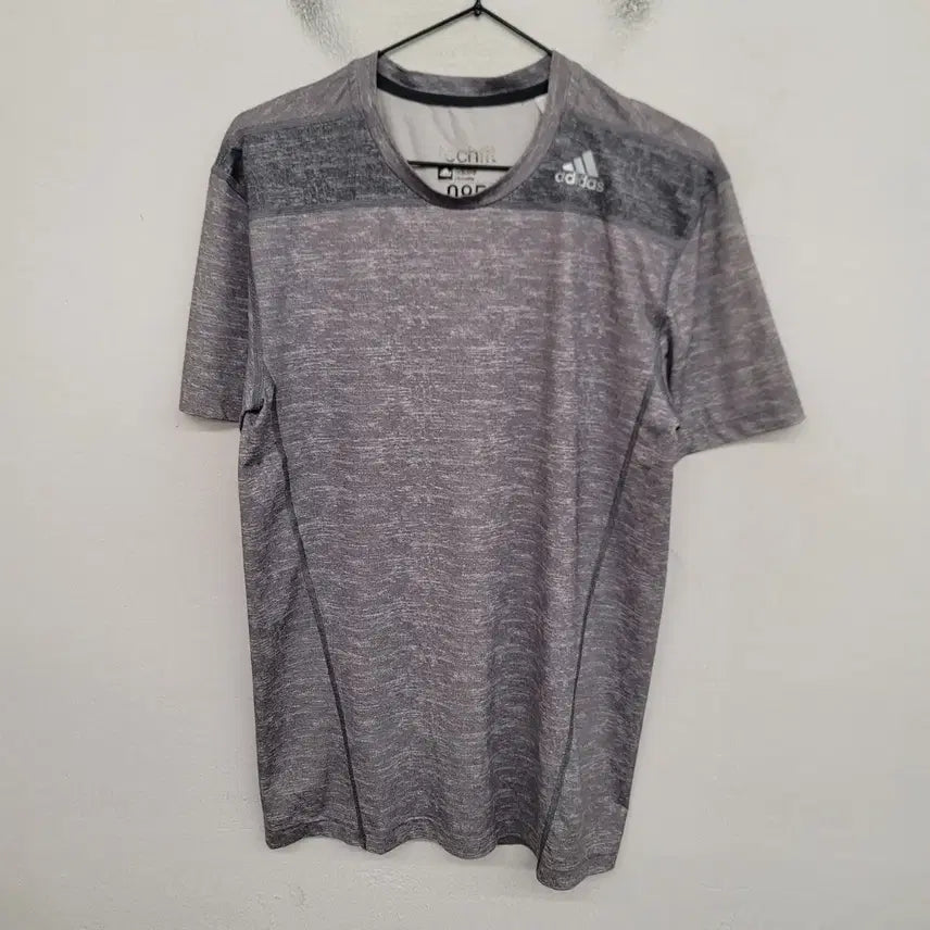 [BUNJANG] Adidas Techfit Short Sleeve T-Shirt / [95/M] 아디다스 테크핏 반팔티 티셔츠