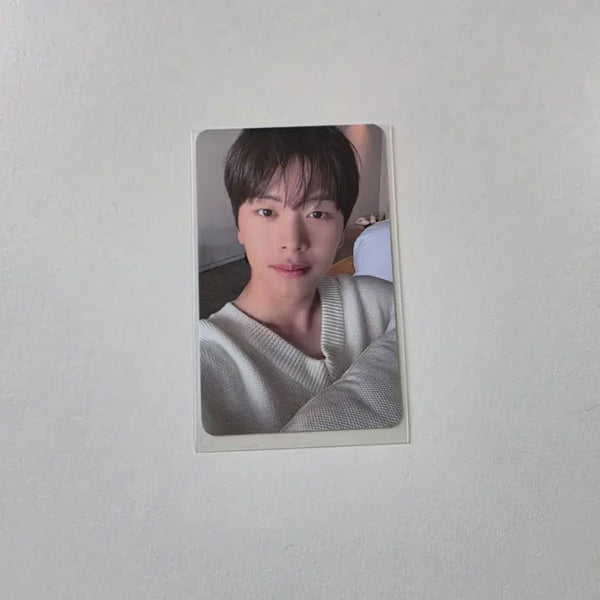 [BUNJANG] BTOB Yook Sung Jae 2025 Season's Greetings POB Photocard / 비투비 육성재 2025 시그 미공포