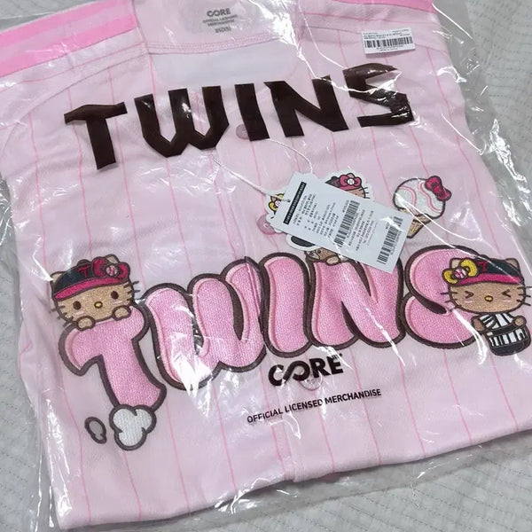 [BUNJANG] LG Twins Hello Kitty Collaboration Baseball Jersey Pink XS / 태닝 헬로키티 엘지트윈스 야구 유니폼 핑크팝 XS