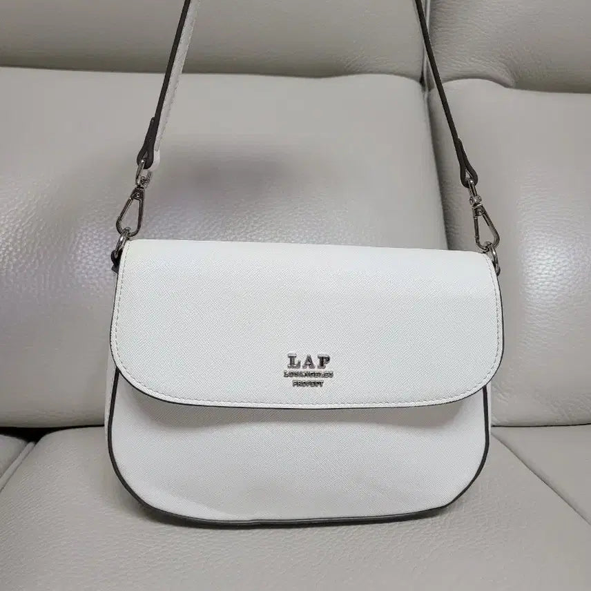 [BUNJANG] LAP Women's White Shoulder Bag Tote Bag / LAP 랩 여성 숄더백 토트백 화이트