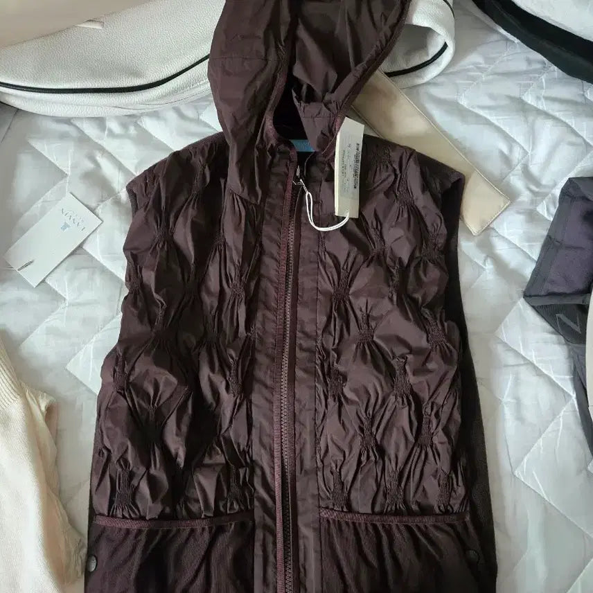 [BUNJANG] Lanvin Blanc Lightweight Logo Vest Brown / 새상품 랑방블랑  골프웨어 로고 경량  조끼 갈색