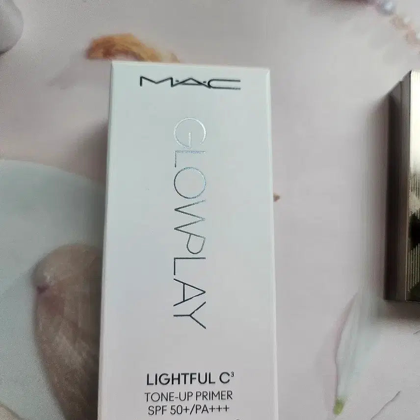 [BUNJANG] MAC Glow Play Lightful C³ Tone-Up Primer SPF50+ PA+++ 30ml / MAC 맥 글로우 플레이 톤업 프라이머 SPF50+ PA+++ 30ml