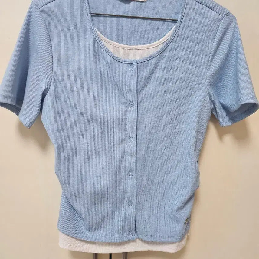 [BUNJANG] Hengten Sky Blue Layered Short-Sleeved T-Shirt M / 헹텐 하늘색 레이어드  반팔티셔츠(1회착용, M사이즈)