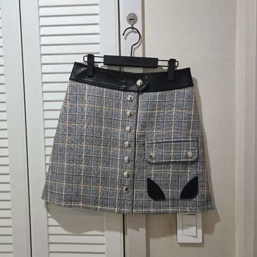 [BUNJANG] Louis Vuitton Leather Check Skirt Size 38 / 백화점판 루이비통 레더 체크 스커트 치마 38