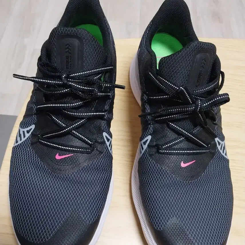 [BUNJANG] Nike Running Shoes Black Pink Logo Size 275 / 나이키 런닝화 275