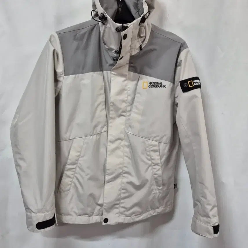 [BUNJANG] National Geographic Men's Windbreaker Jacket - Ivory, Size M / 가격내림  남성 바람막이 자켓 M 아이보리 M