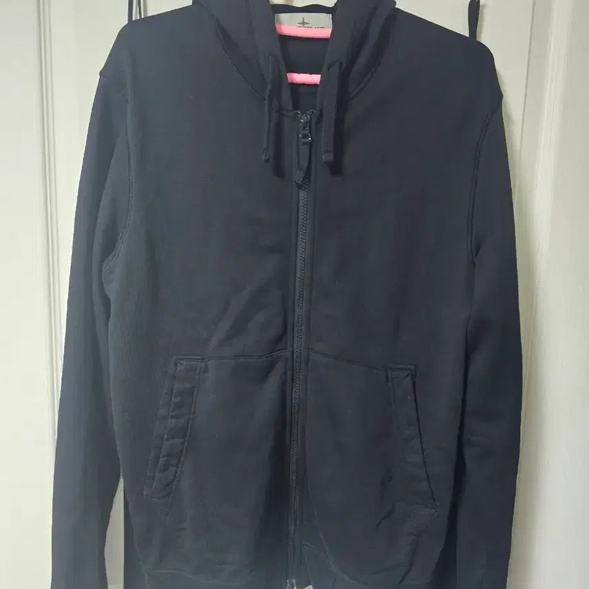 [BUNJANG] Stone Island 24FW Black Hooded Zip-Up Jacket M / 24FW 스톤아일랜드 블랙 후드집업 M 새상품급