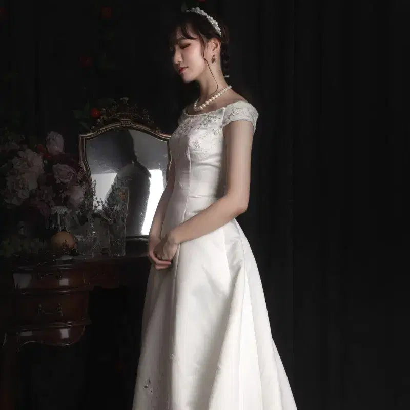 [BUNJANG] Vintage Punching Off-Shoulder Wedding Dress (Size 44-55) / [판매]빈티지 펀칭 웨딩드레스 (44~55size 지퍼)