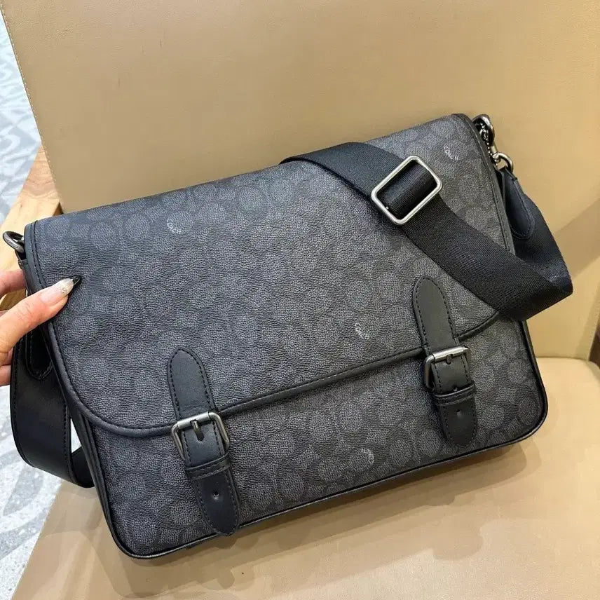 [BUNJANG] Coach Men's Crossbody Bag / 코치 크로스백 남성용