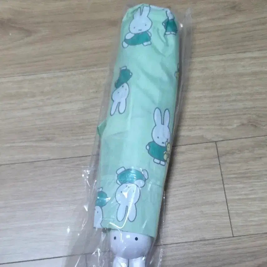 [BUNJANG] Osulloc x miffy Yangusan Umbrella (Sealed) / 오설록 미피 양우산 미개봉