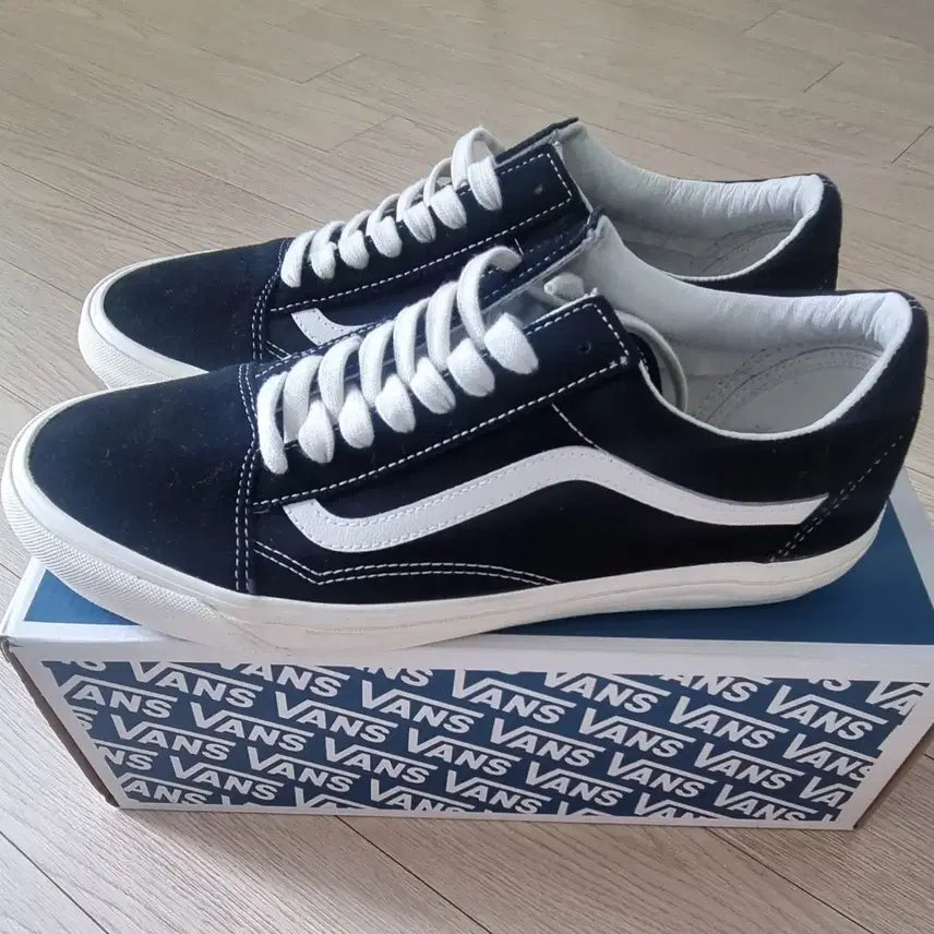 [BUNJANG] Vans Vault Old Skool (Shell) - Size 285 / 반스 볼트 구형 올드스쿨 285