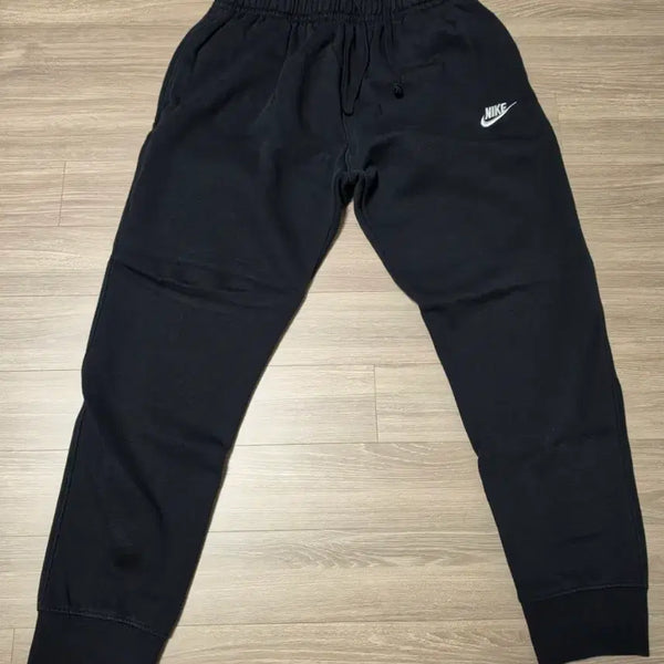 [BUNJANG] Nike Swoosh Logo Fleece Jogger Pants Black / 나이키 스우시 로고 기모 조거 팬츠 블랙