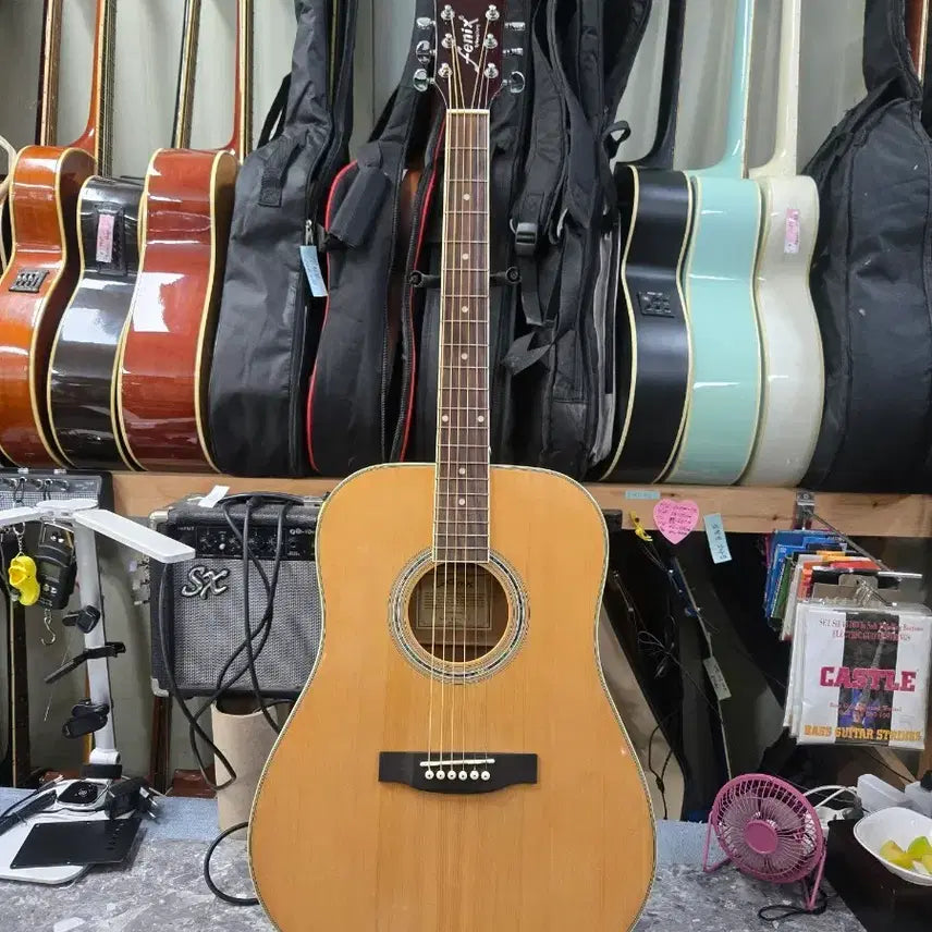[BUNJANG] Young Chang Fenix YF-100D Acoustic Guitar / 영창 피닉스 통기타 Fenix YF-100D