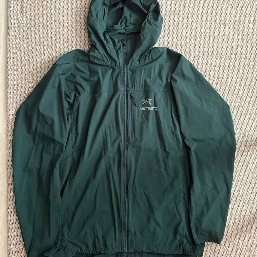 [BUNJANG] Arc'teryx Squamish Hooded Jacket / 아크테릭스 스쿼미시 (L)