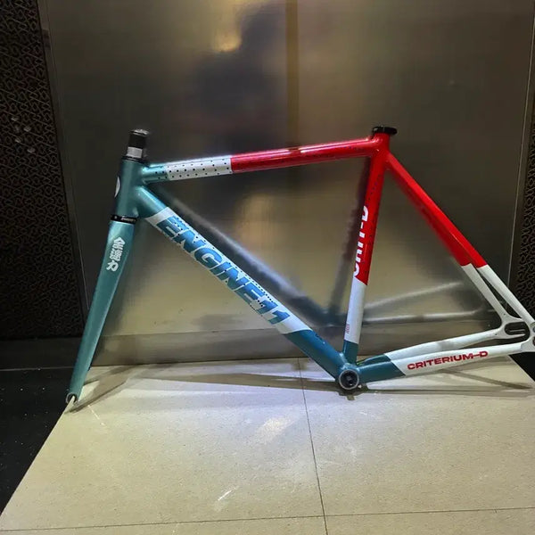 [BUNJANG] Engine11 Crit.D Pop Art Frame Set M Size / 엔진11 크릿디 팝아트 프셋 무하자급