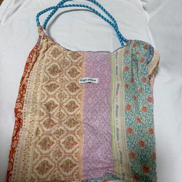 [BUNJANG] Magic Pocket Patchwork Pattern Shoulder Bag / 패치워크 무늬 숄더백 """Magic pocket"""