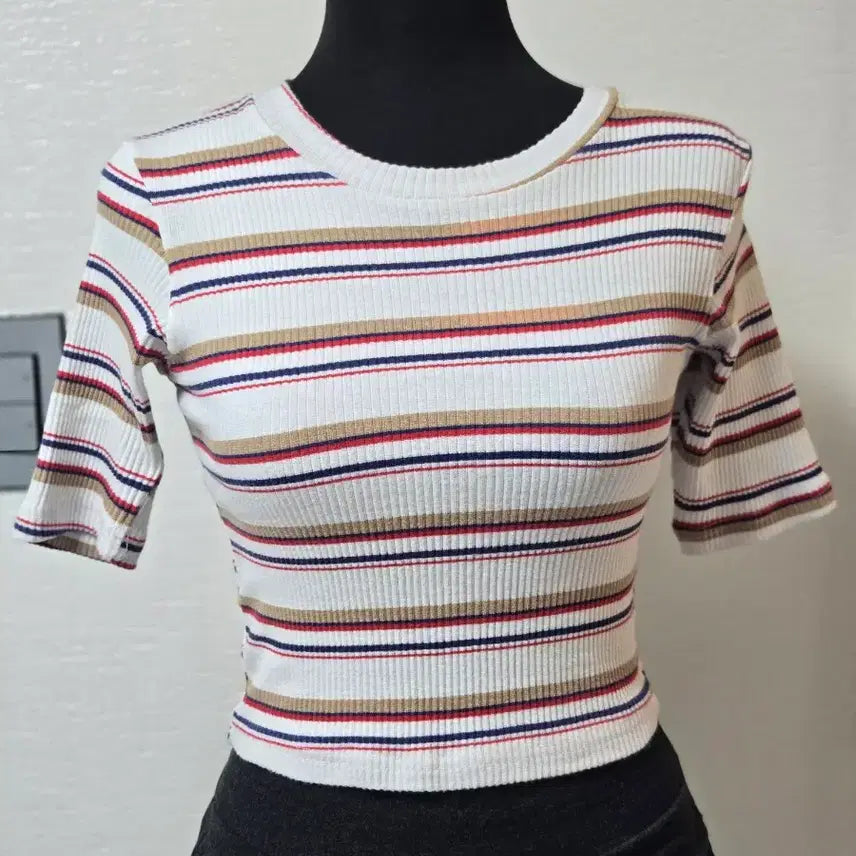 [BUNJANG] Comme ça Striped Crop T-Shirt / 꼼사  :단가라  크롭 티. 스판 (세일가 가격인하)