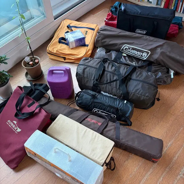 [BUNJANG] Camping Gear Bundle / 캠핑용품 일괄 14만(텐트,타프,침대,의자,테이블 등등)