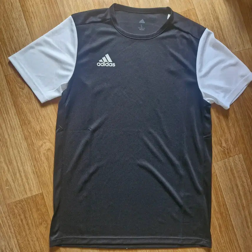 [BUNJANG] Adidas T-shirt / 아디다스 반팔