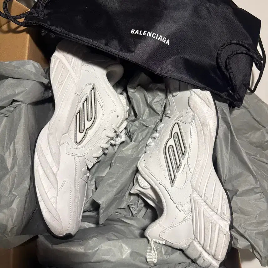 [BUNJANG] Balenciaga Monday White Sneakers - Size 43 / 발렌시아가 먼데이 화이트43