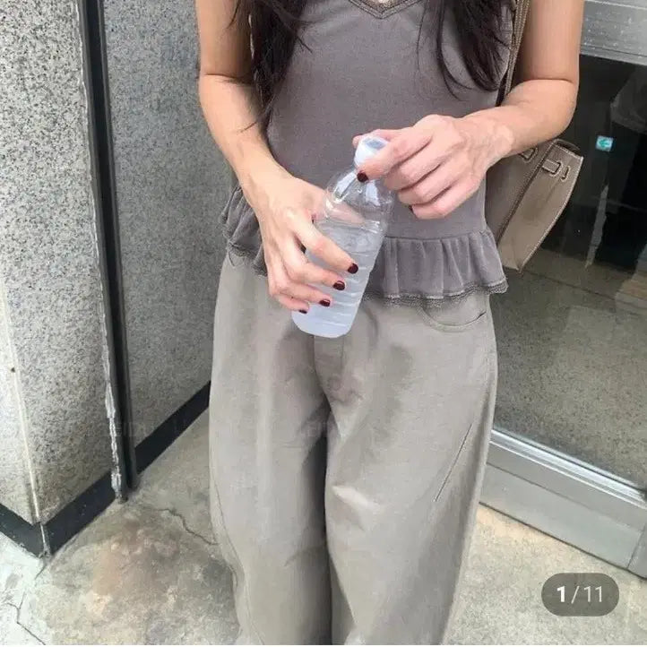 [BUNJANG] Anderson Lace Sleeveless Top / 언더슨 레이스 나시 탑