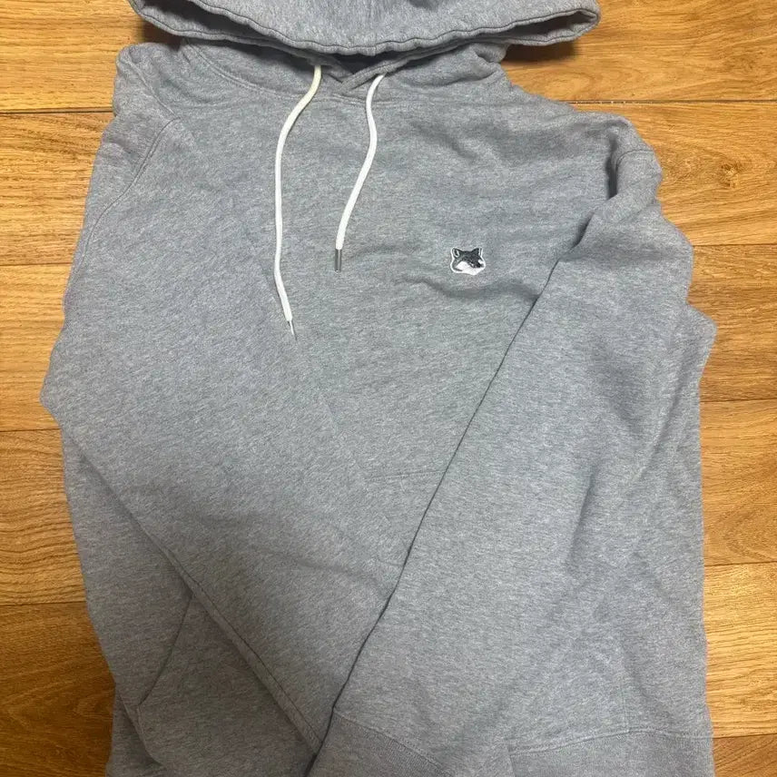 [BUNJANG] Maison Kitsuné Black Fox Logo Grey Hoodie / 메종키츠네 블랙 폭스 그레이 후드티