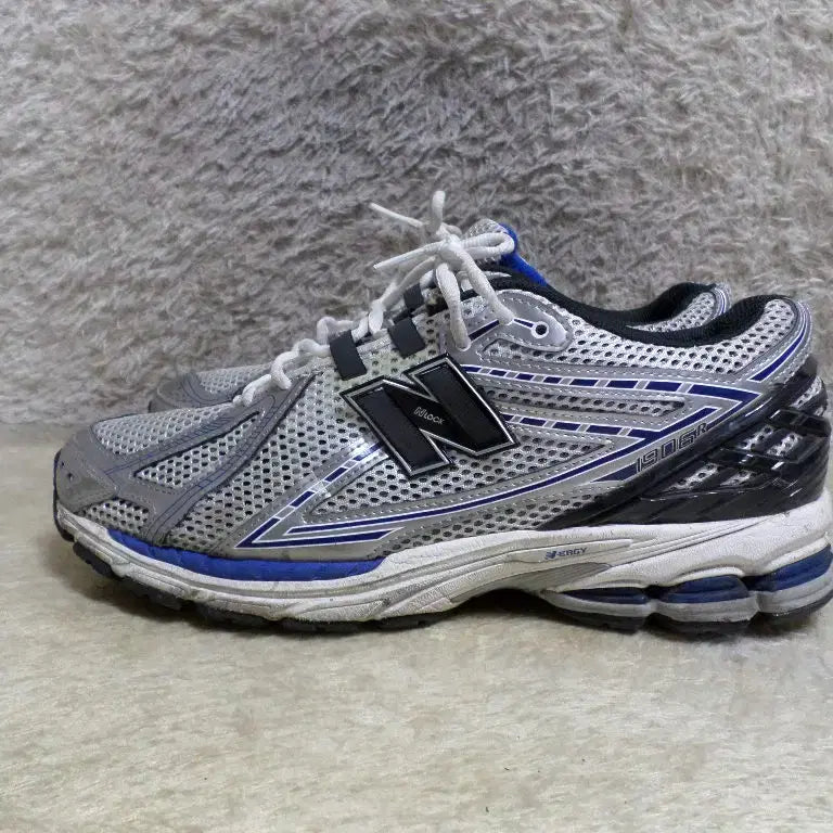 [BUNJANG] New Balance M1906RCD Sneakers / 후루룩구제3 285 뉴발란스 m1906rcd 운동화 260711